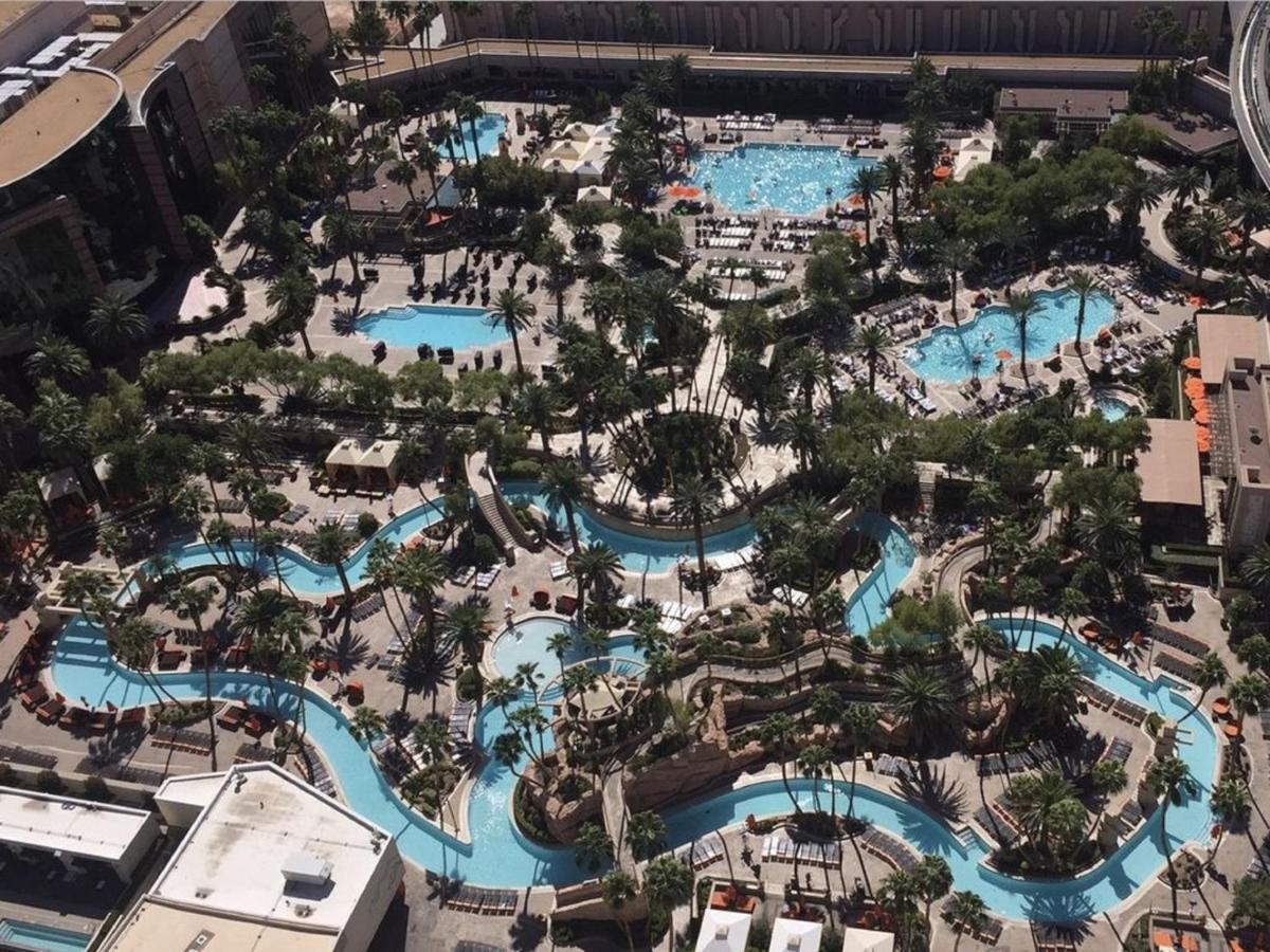 Lucky Gem Penthouse & Luxury Suites At Signature Resort, Balcony Strip View 1607 라스베이거스 외부 사진