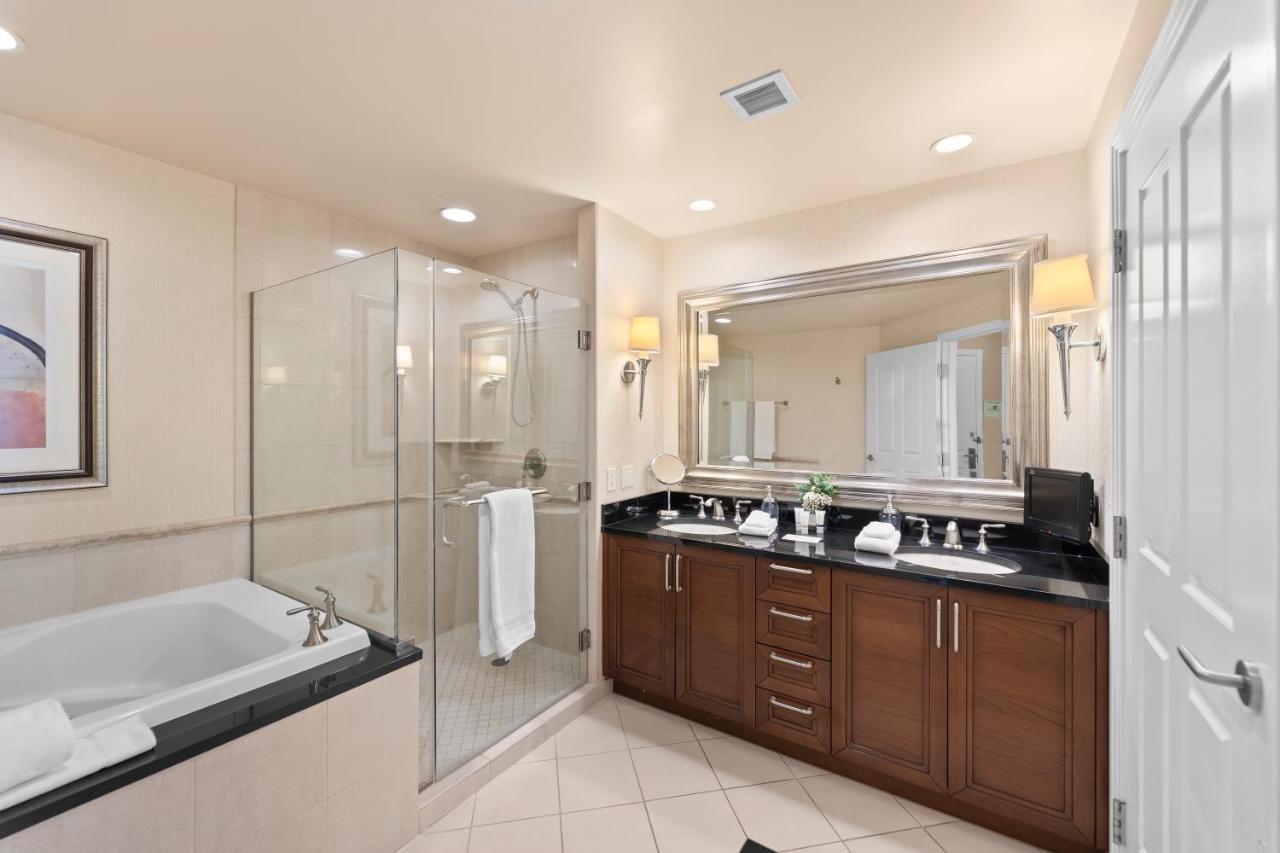 Lucky Gem Penthouse & Luxury Suites At Signature Resort, Balcony Strip View 1607 라스베이거스 외부 사진