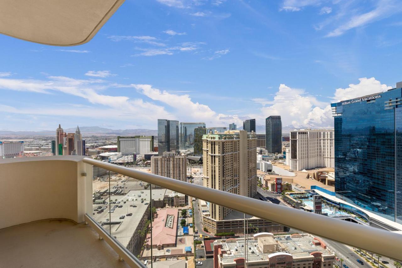 Lucky Gem Penthouse & Luxury Suites At Signature Resort, Balcony Strip View 1607 라스베이거스 외부 사진