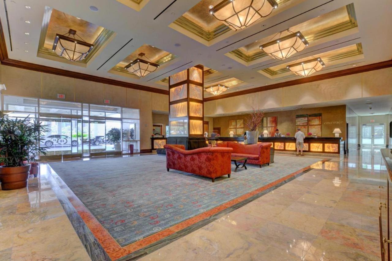 Lucky Gem Penthouse & Luxury Suites At Signature Resort, Balcony Strip View 1607 라스베이거스 외부 사진