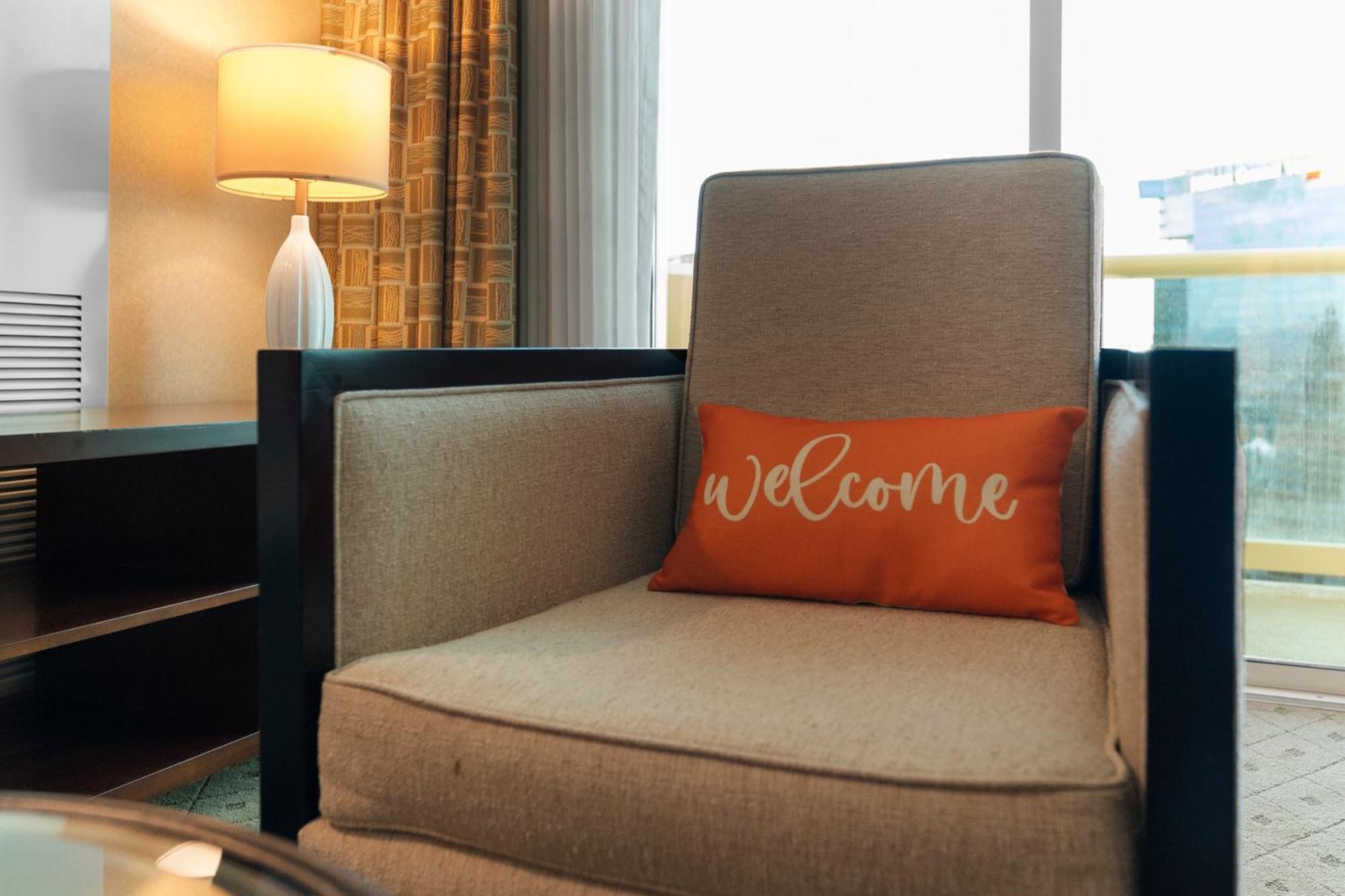 Lucky Gem Penthouse & Luxury Suites At Signature Resort, Balcony Strip View 1607 라스베이거스 외부 사진